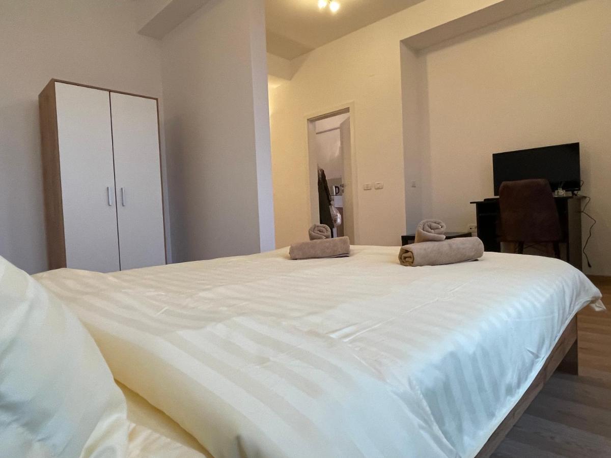 New Central Nr1 Self Checkin Oldcity Center Paid Parking With Lift Timisoara Exterior foto