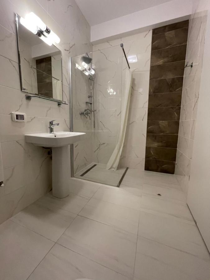 New Central Nr1 Self Checkin Oldcity Center Paid Parking With Lift Timisoara Exterior foto